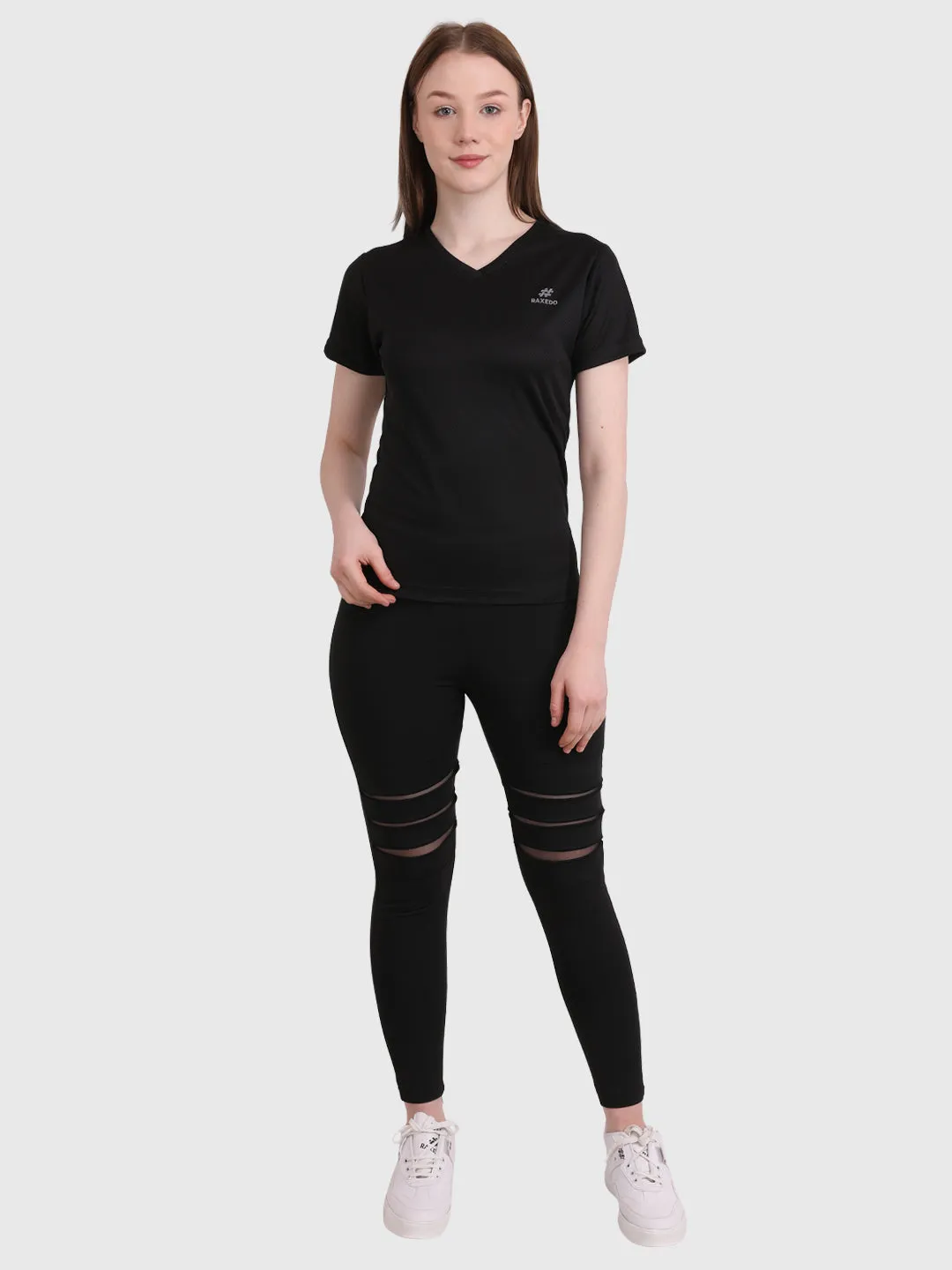 Black tshirt women