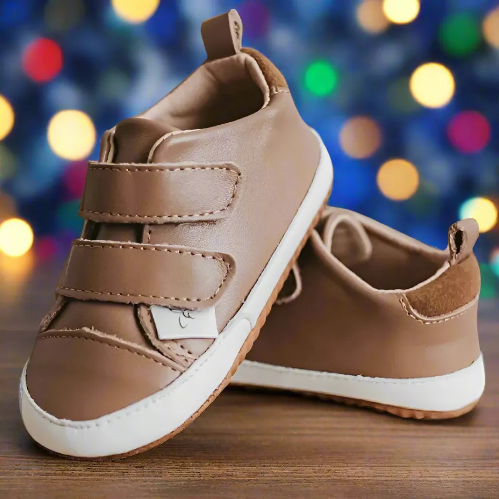 Casual Chocolate Low Top