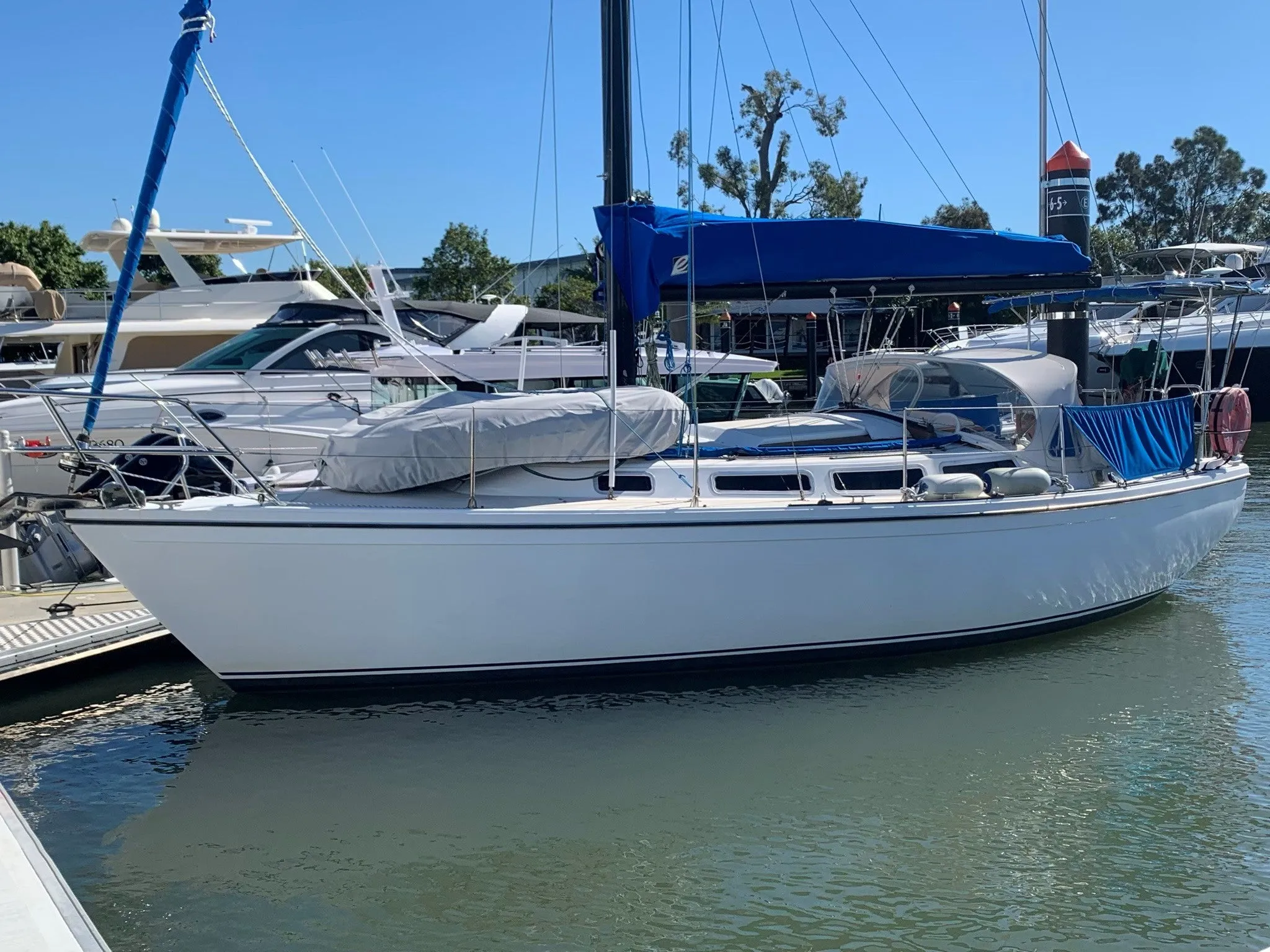 Catalina 30 - **SOLD**