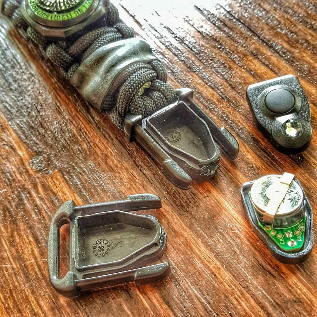 EDC Prepper - Paracord Bracelet Urban Tool Kit Equipped w/ LED Light, fire starter, blade, compass.