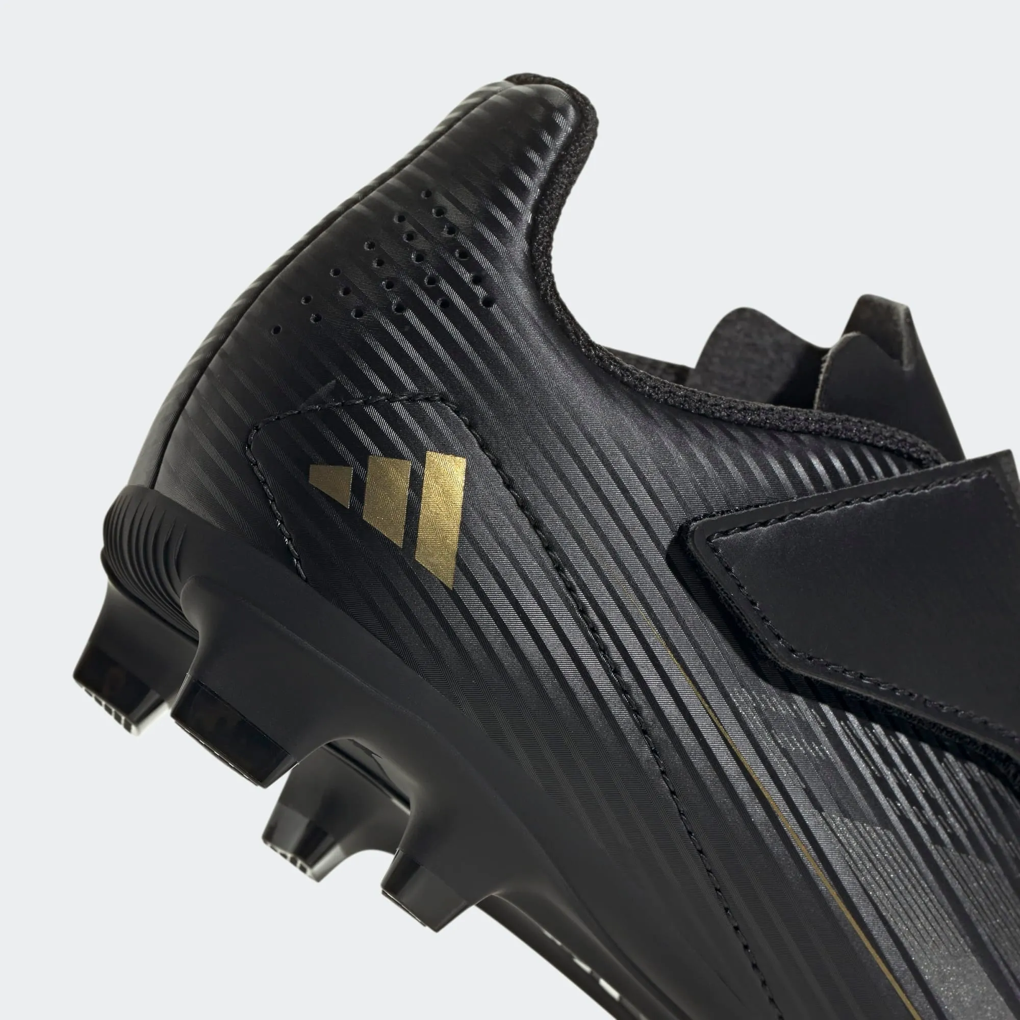 Junior F50 Club Velcro FxG [Black/Gold]