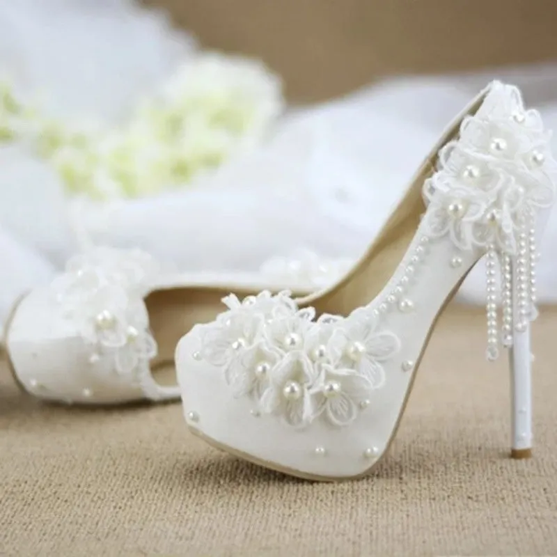 Lace Flower Rhinestone High-heeled Shoes