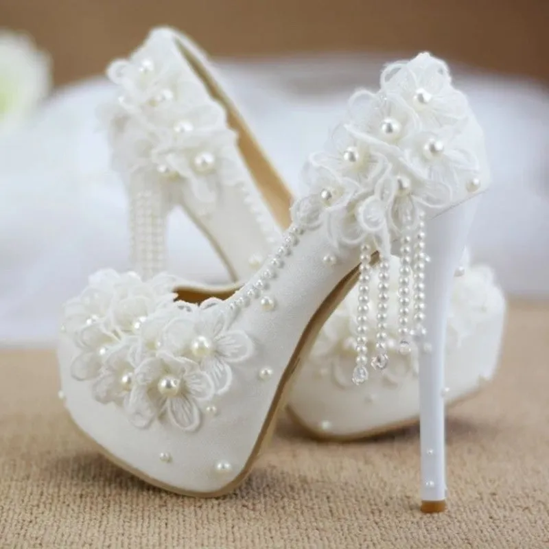 Lace Flower Rhinestone High-heeled Shoes