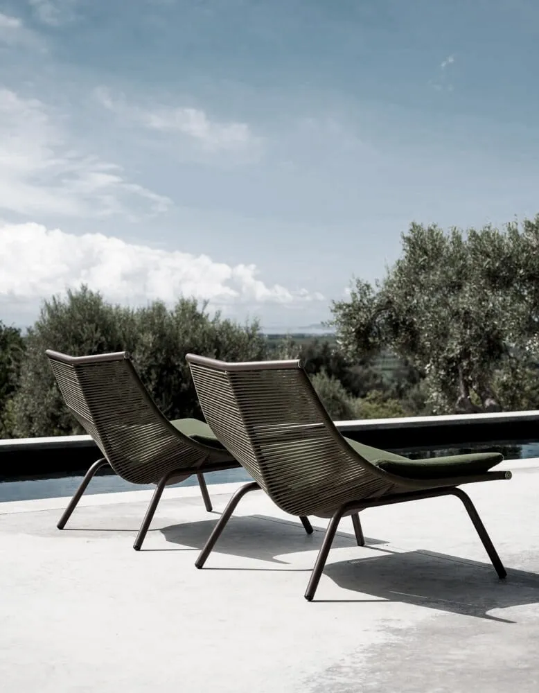 Laze Outdoor Lounge Chair