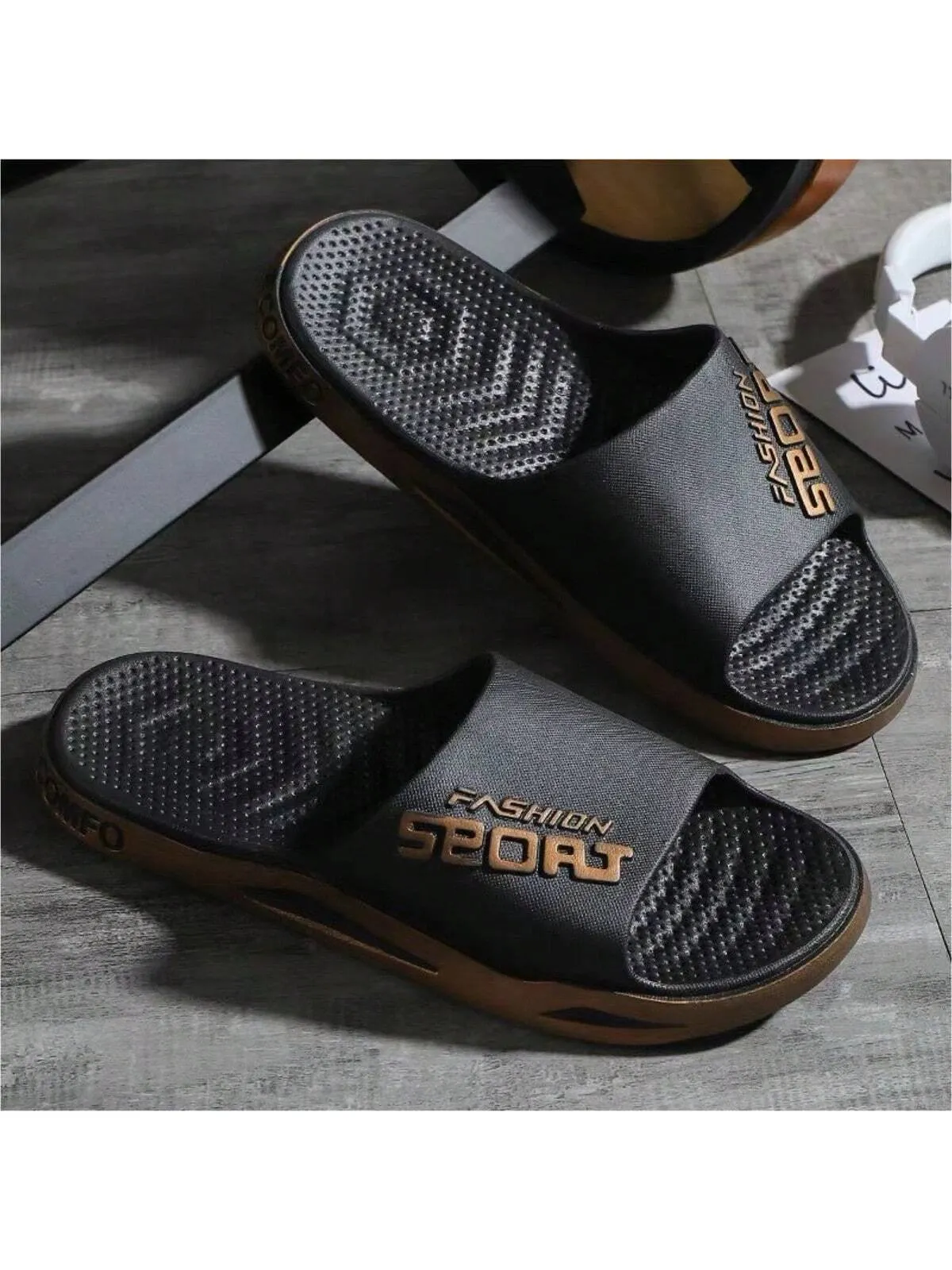 Unisex Anti-Slip Thick-Sole Summer Slippers With Durable Scent Eliminating Design For Outdoor/Indoor/Home Use