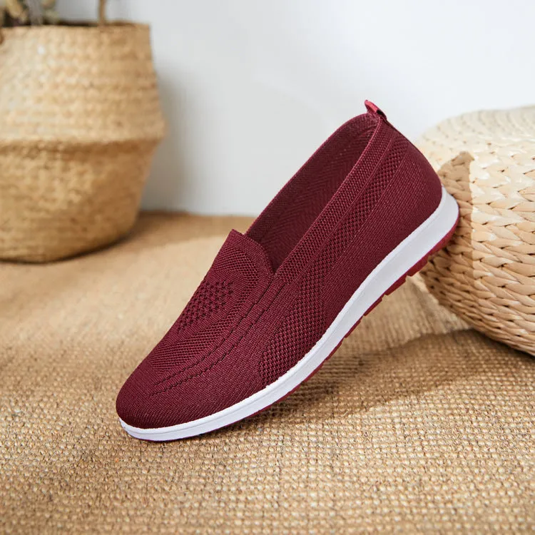 Women's Low-heeled Soft Bottom Breathable Low-cut Flying Canvas Shoes