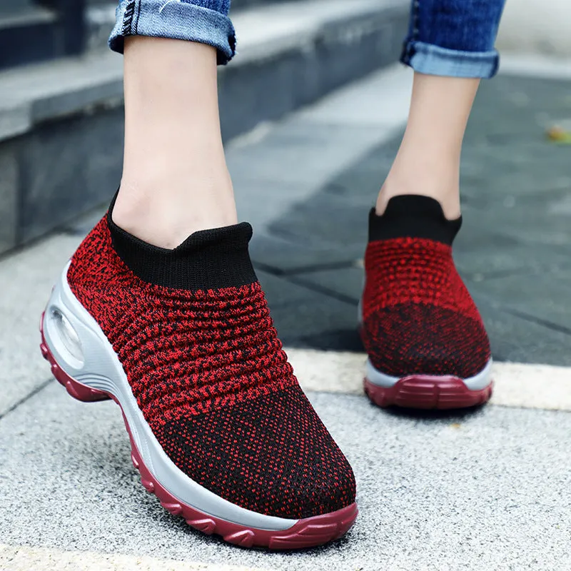 XIANGTUIBAO  2022 Autumn New Sock Shoes Cushion Insole Outdoor Casual Shoes Platform Mom Shoes Cross-Border plus Size Women's Breathable Shoes