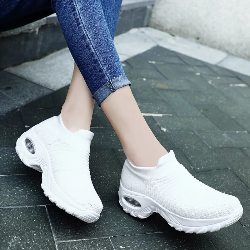 XIANGTUIBAO  2022 Autumn New Sock Shoes Cushion Insole Outdoor Casual Shoes Platform Mom Shoes Cross-Border plus Size Women's Breathable Shoes